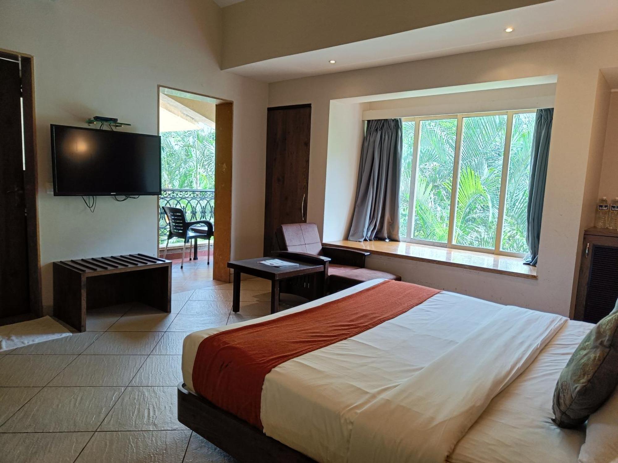 Misty Meadows, Lonavala Hotell Exteriör bild